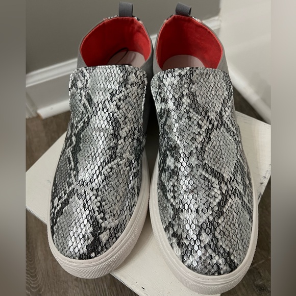 Hey Dude Peyton Snake Grey Size 9 - Picture 3 of 9